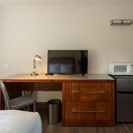 Riverfront Inn Роузбърг Екстериор снимка